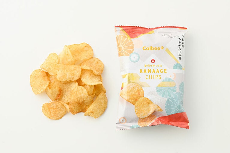 釜揚げチップス ちりめん山椒味 801円(20g×6袋入り)。