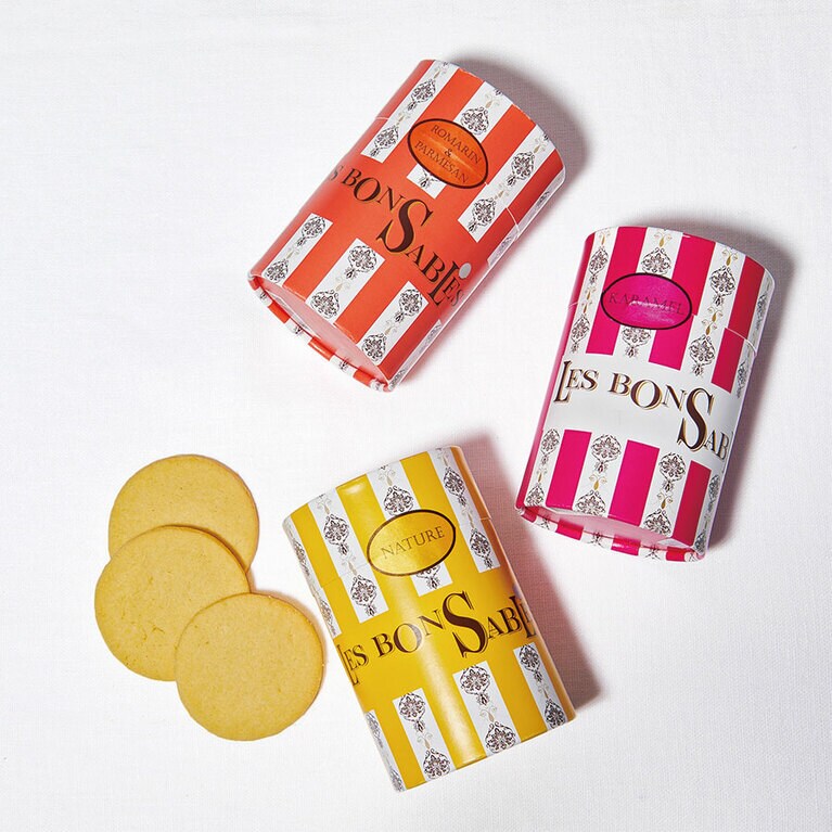＜メゾン・トゥッサン＞ボンサブレ 上から時計回りに：ローズマリー&パルメザン、キャラメル、ナチュール 各50点限り 各1,728円(フランス製／各160g11枚入)
