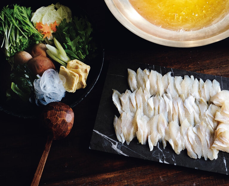 のどぐろの出汁しゃぶ 3人前（アカムツ300g、鍋出汁、野菜、ぽん酢、胡麻だれ、葛切り、湯葉、薬味） 27,000円／下鴨茶寮