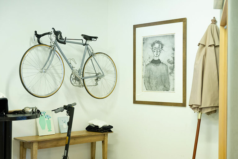 旅好きなことが伺える内装。