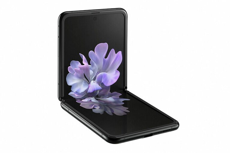 ハンズフリーでのビデオ通話や、今までにないローアングルからの撮影なども可能に。