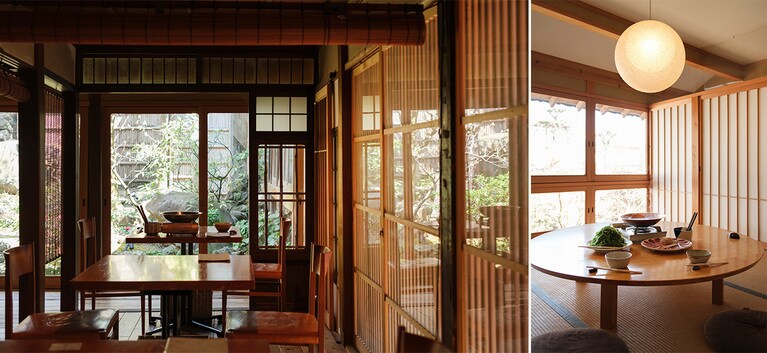 左：奥に庭を眺められる一階のテーブル席。右：目の高さに由良川の堤防と下に庭を眺められる2階の個室。