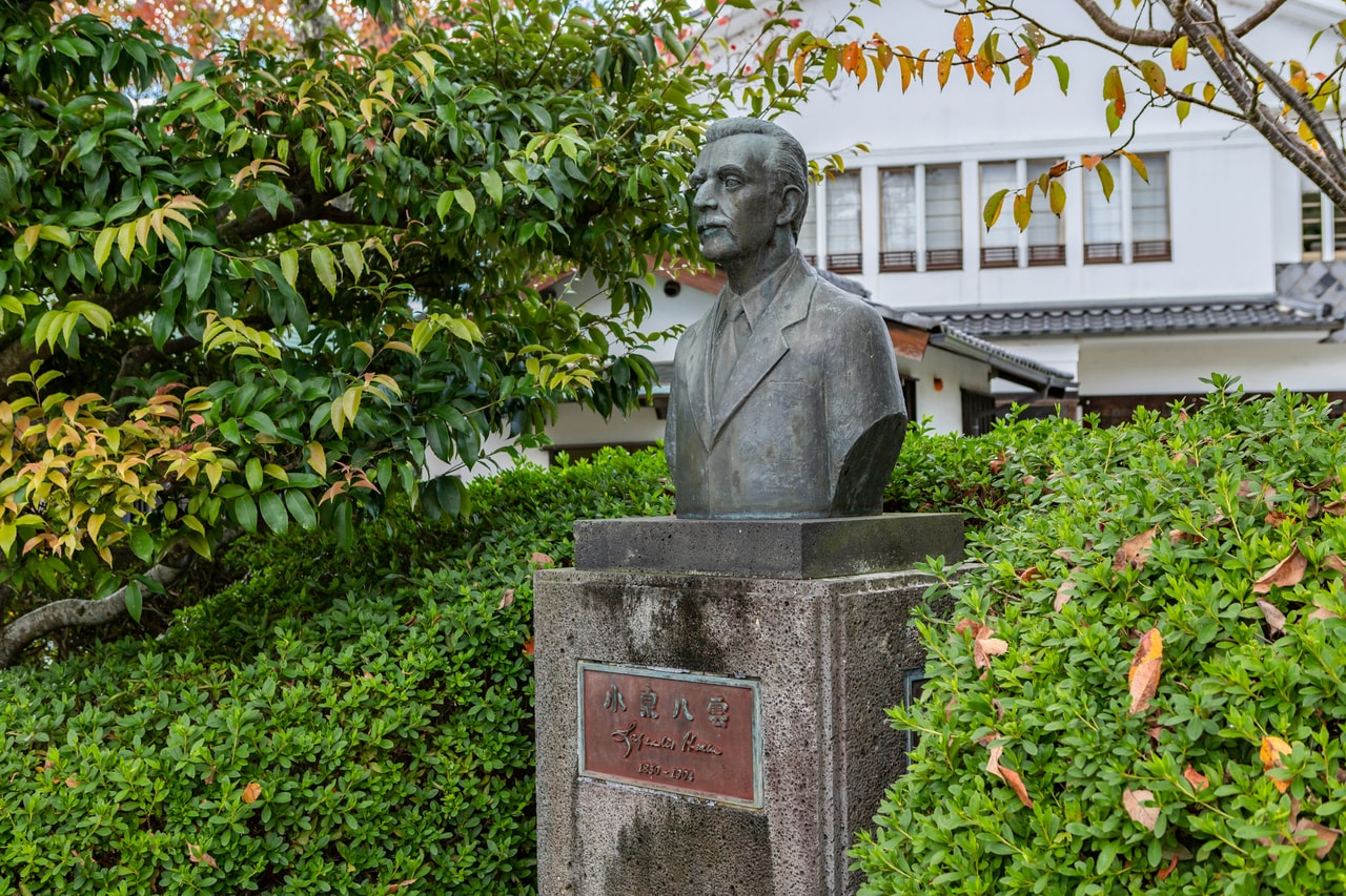 小泉八雲の銅像(島根県松江市) ©w.mart1964/イメージマート