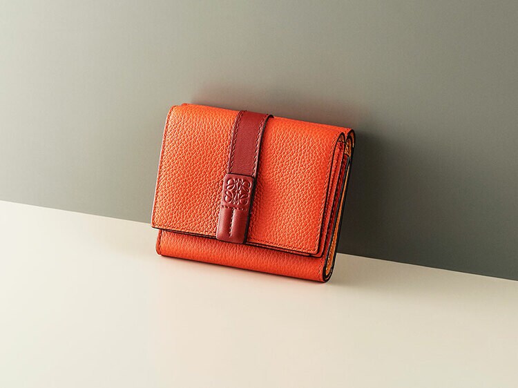 PRADA◎コンパクトウォレット/赤×ライトブルー/カーフ/財布 やすっぽ