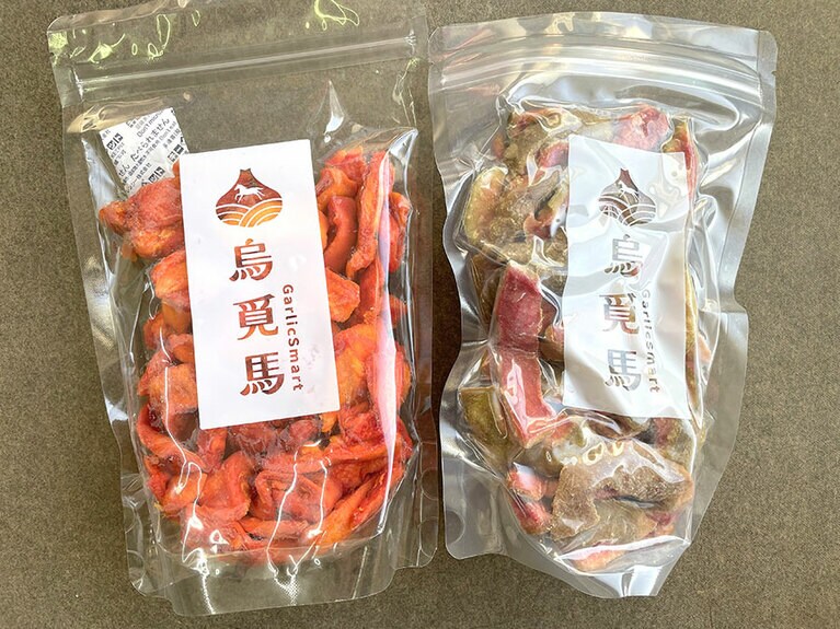 パパイヤやグァバのドライフルーツ。噛み応えもほどよく、甘さも適度。