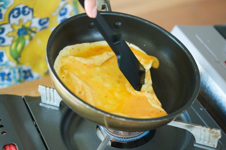 一気に流し入れて焼くだけ。