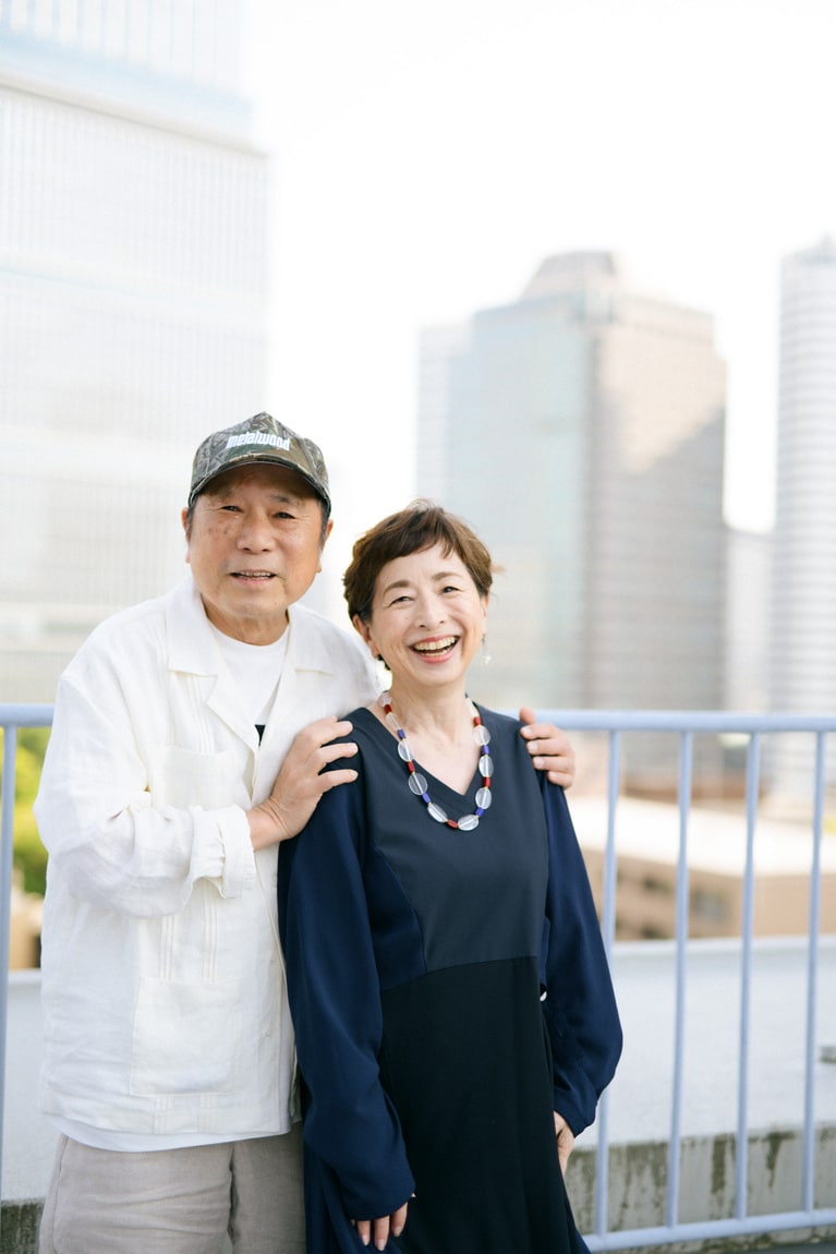 近田春夫さんと阿川佐和子さん。