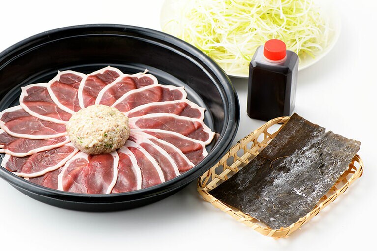 鴨すき 1人前 3,000円(税込、注文は2人前～)／鳥名子(とりなご)　※期限＝冷蔵3日