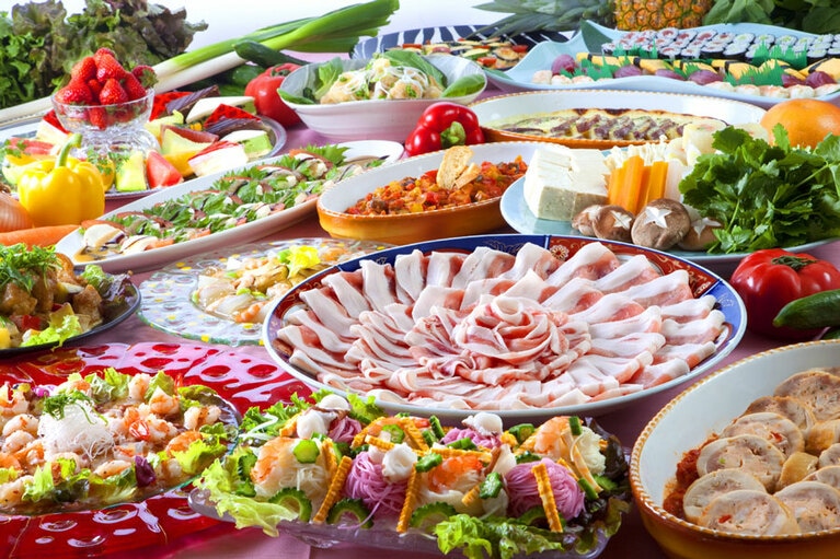 ホテル日南北郷リゾート［宮崎／北郷温泉］夕食バイキング。