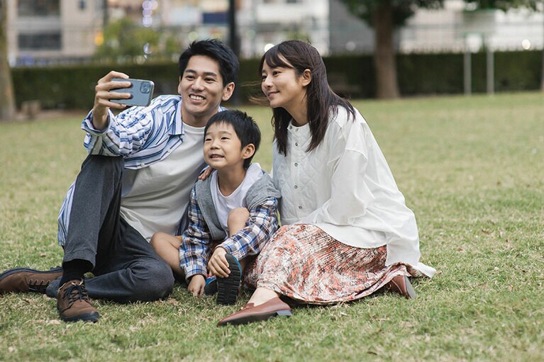 ©2022映画「LOVE LIFE」製作委員会&COMME DES CINEMAS
