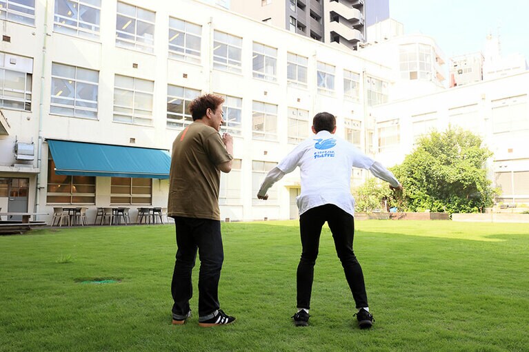 ジョイマンのネタをパラパラ写真で。