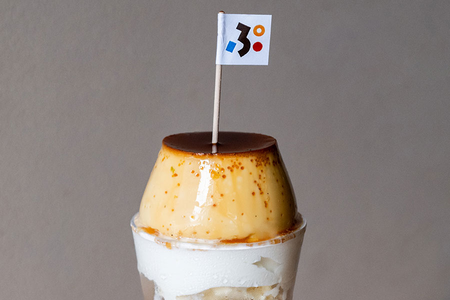 プリンにするか、メロンにするかファンの心を鷲掴みにするパフェ【カフェ ヴィヴモン ディモンシュ】 写真 1枚目