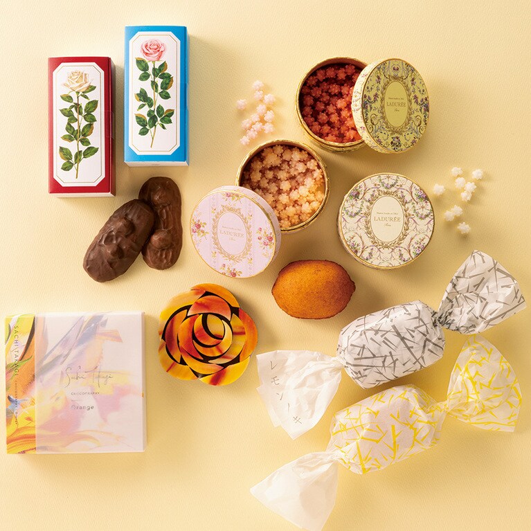 ボタニカル柄が美しい4種類のお菓子