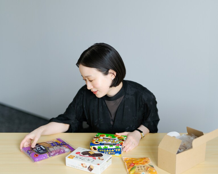 憂鬱なときはコンビニで好きなお菓子を買うのもいい。