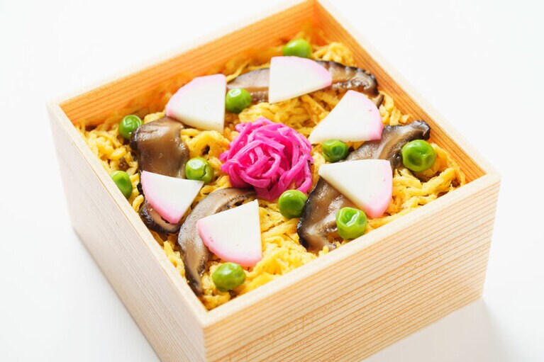 丹後伝統のばら寿司（1,080円）。