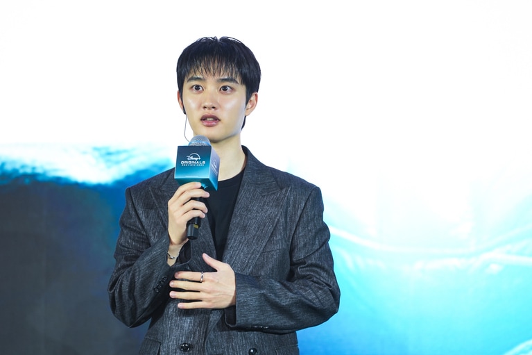 ド・ギョンス。© 2025 Disney and its related entities