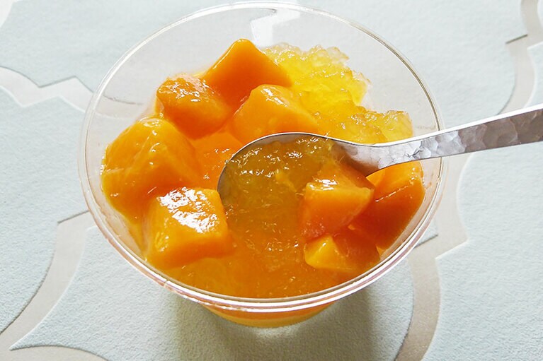マンゴーとゼリーがたっぷり。