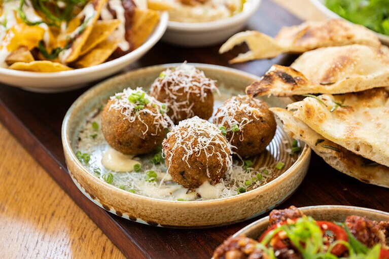 アイランド ブリュー ハウス＆ダイニング Island Brew House ＆ Dining。