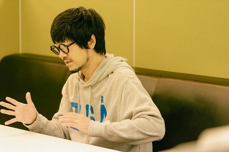 お互い見つめ合ったまま……