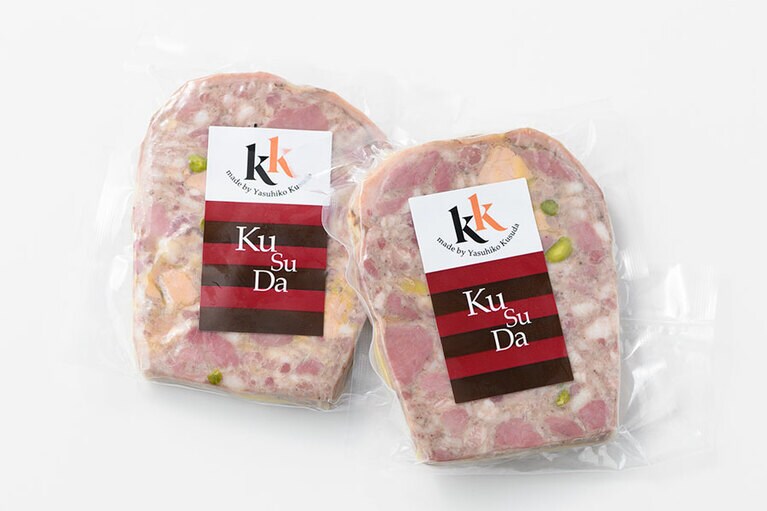 【兵庫県】METZGEREI KUSUDA(メツゲライ クスダ)の「テリーヌ ド カナール クラシック」各1,204円(100gあたり)。オンラインでは2,019円(1パック120g入り)にて販売。