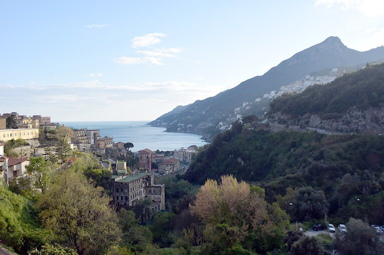 高台に広がるヴィエトリ・スル・マーレからの眺め。