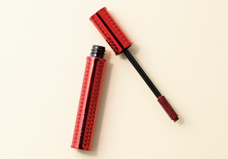 ボリューム・ディスタービア No.02 3,700円／パルファム ジバンシイ(限定発売中)