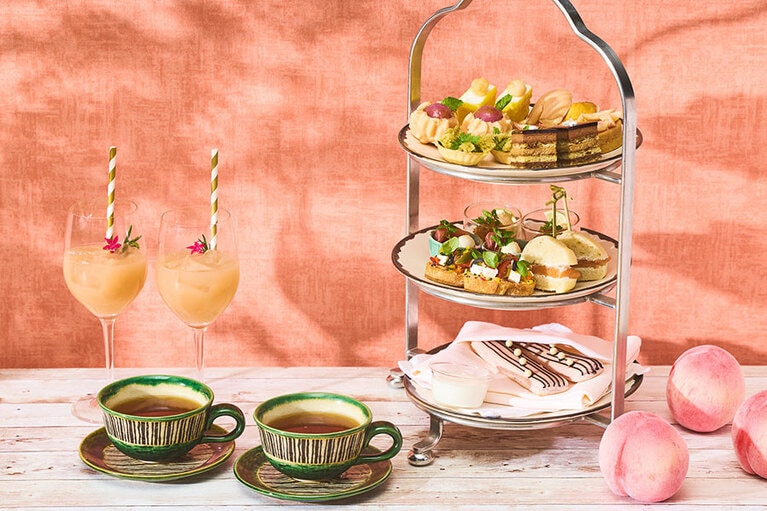 「アートフルPeachアフタヌーンティー」のイメージ。1名7,020円（税込・サ別）。