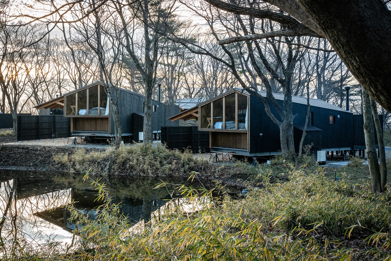 池を囲むように設置された「アースボート」。