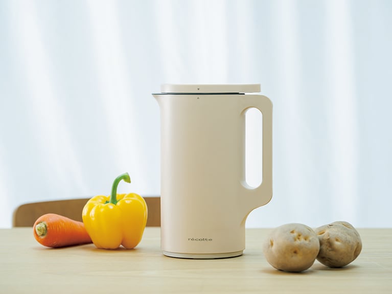 レコルト 自動調理ポット 容量約600mL 幅16.5×奥行き12×高さ23.3cm 13,200円/ウィナーズ