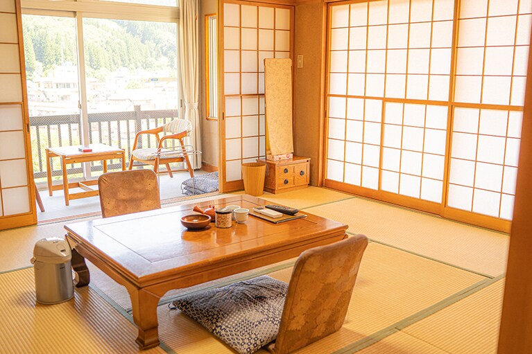 小野川温泉 宝寿の湯［山形／小野川温泉］客室。
