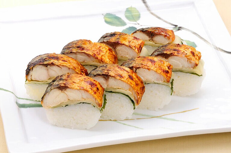 焼き鯖すし 1,080円／若廣(エキュート上野)