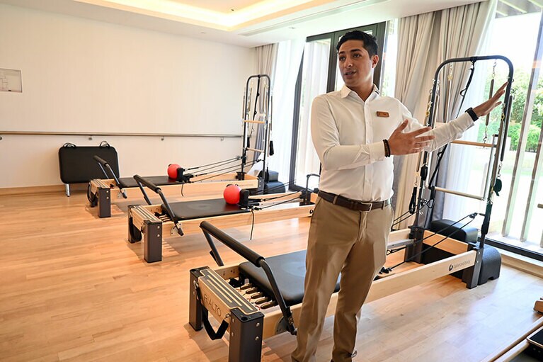 ジムのマシーンには見たことのないタイプも。使い方は教えてもらえます。