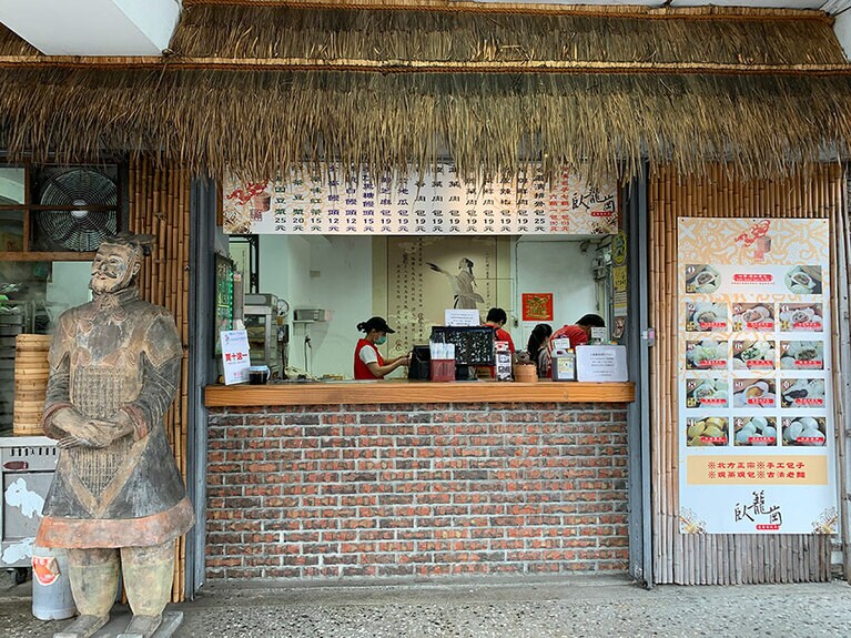 肉まんをまとめて10個以上購入する地元のお客様も多く見かけます。