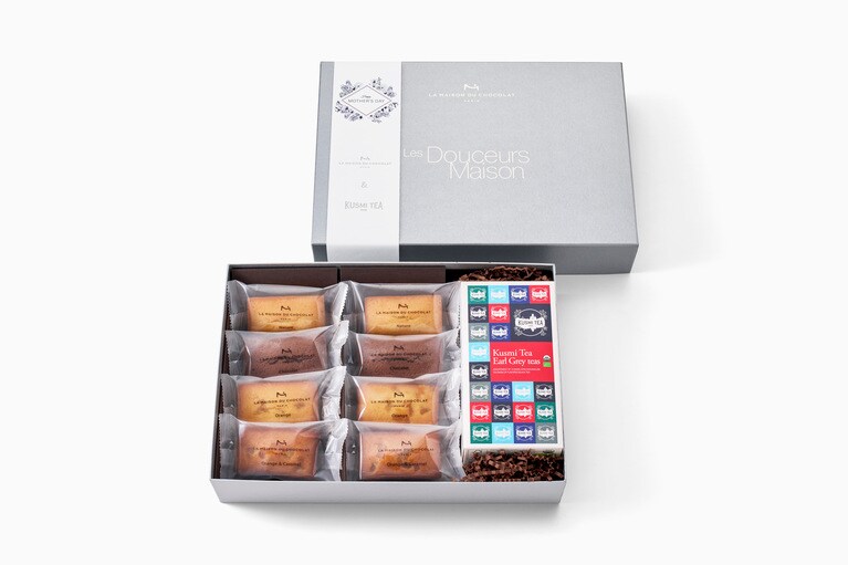 ラ・メゾン・デュ・ショコラのフィナンシェ4種とクスミティーのアールグレイ6種のセット。デュオ グルマン ポーズ テ 7,452円。
