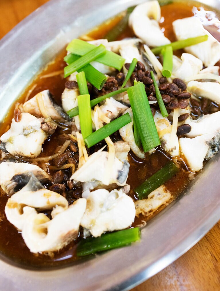 骨がほぼ軟骨なのでコリコリ食べられる。