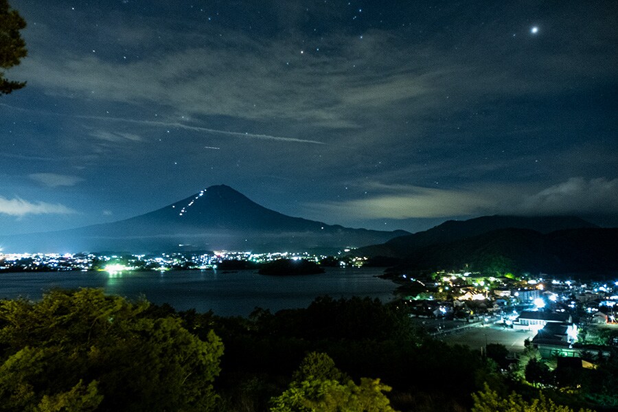 刻一刻と表情を変える富士山。眺めるだけでなく、登山にもトライしてみたい！