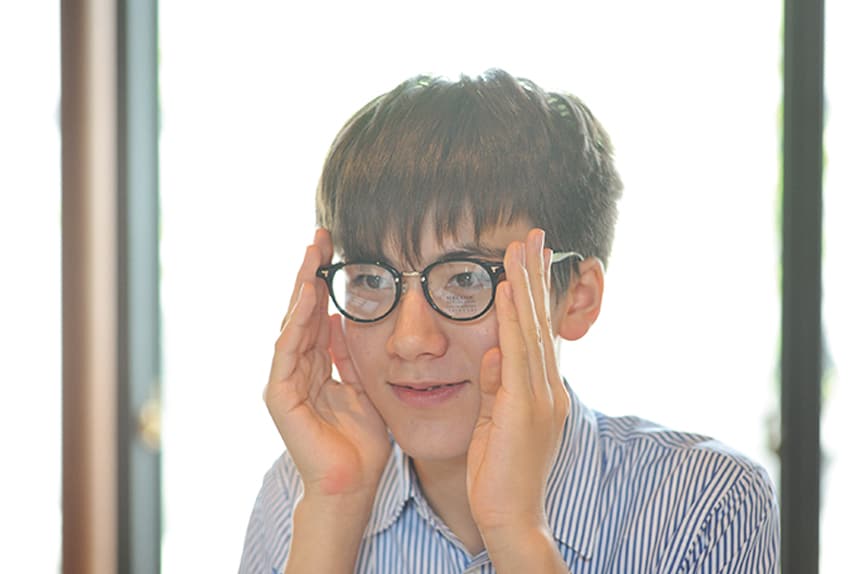 エヴァンさんの息子・アントナン君も、浜田さんのおすすめを試着。