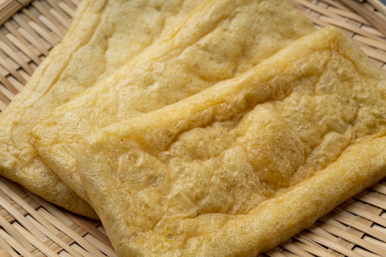「きつね」と呼ばれる油揚げ