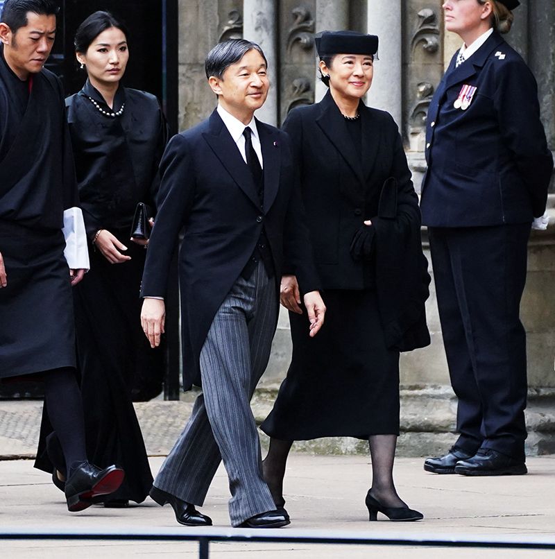 エリザベス女王の葬儀に向う両陛下　©時事通信社