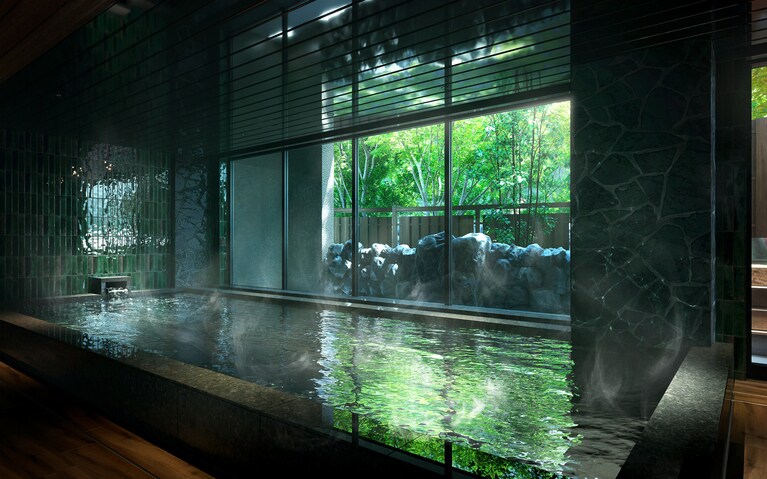 夏は、新緑に癒やされながら、温泉でリフレッシュ。