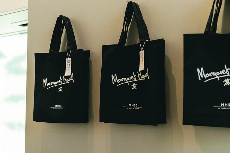 MH50 SHOPPER(H49×W45cm) 11,000円(限定発売中)。