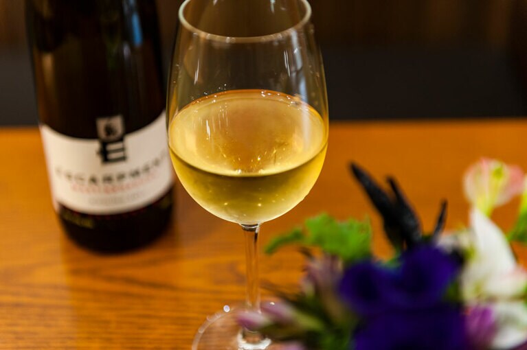 花カフェでグラスワイン！　白770円。