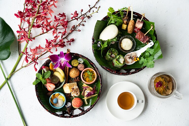 ウェルカムティーはお花が咲く「金葫蘆双花」。