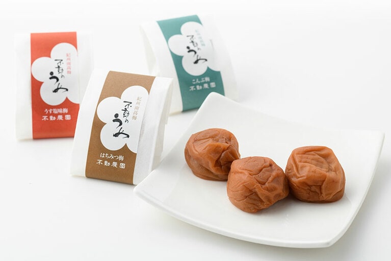 紀州南高梅 2,500円(3種類×各4個入り)／不動農園