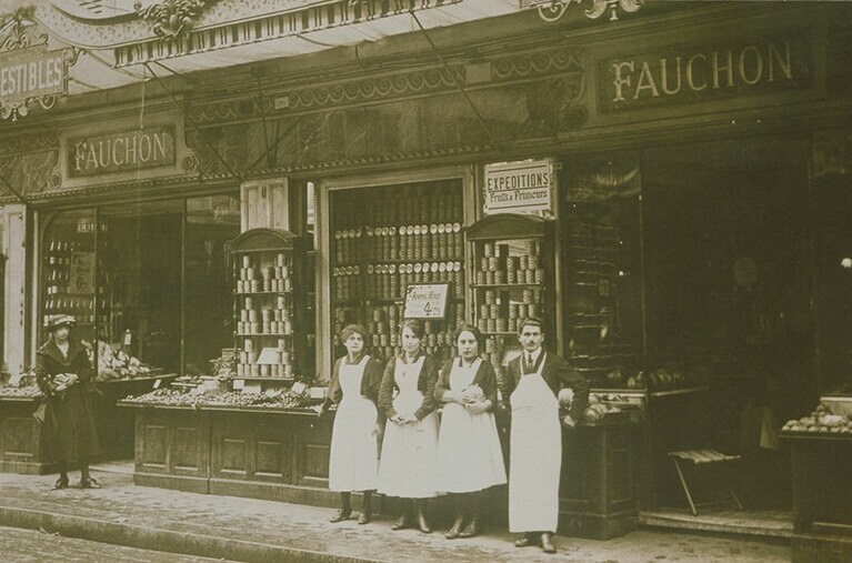 瞬く間にパリのトレンドスポットとなった「グラン・サロン・ド・テ」。