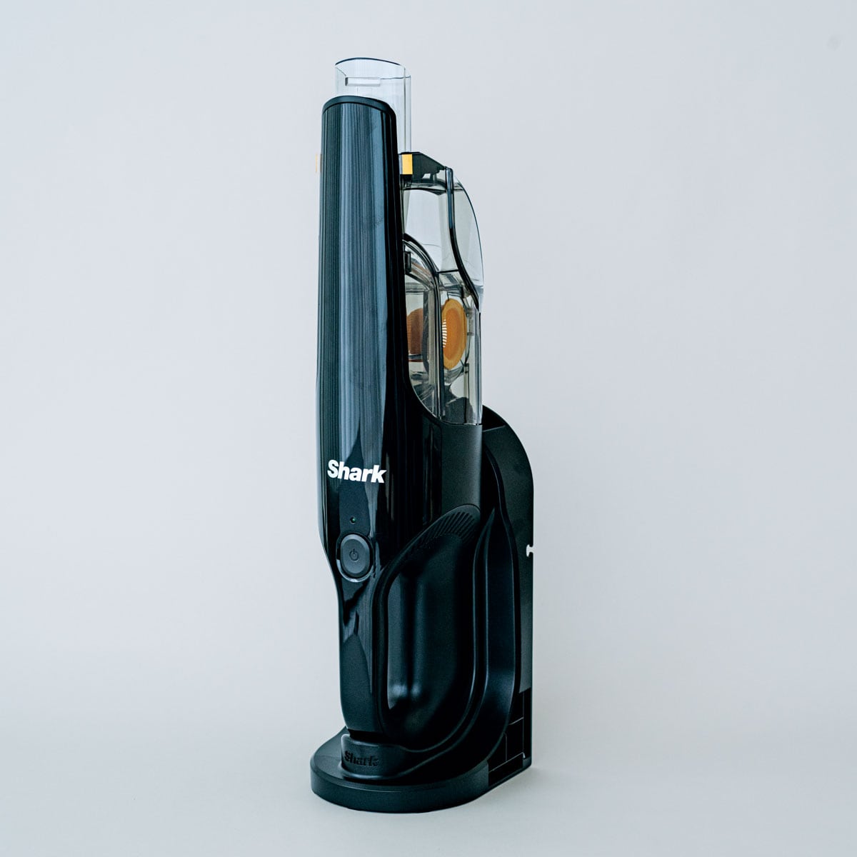 充電式サイクロンハンディクリーナー CH901J 約W9.7×D43.3×H11cm（使用時） 9,900円／シャーク