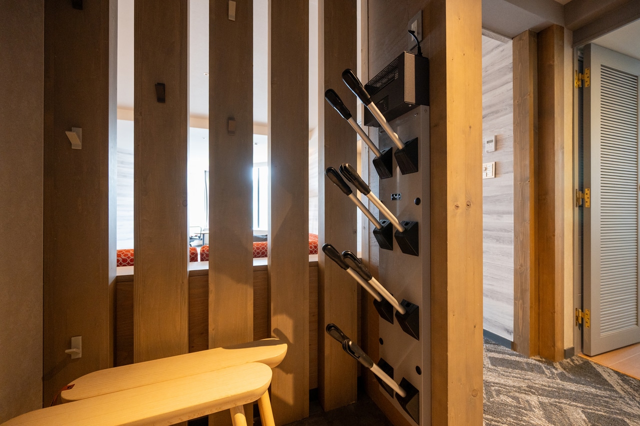 入室してすぐのブーツヒーター、嬉しい。