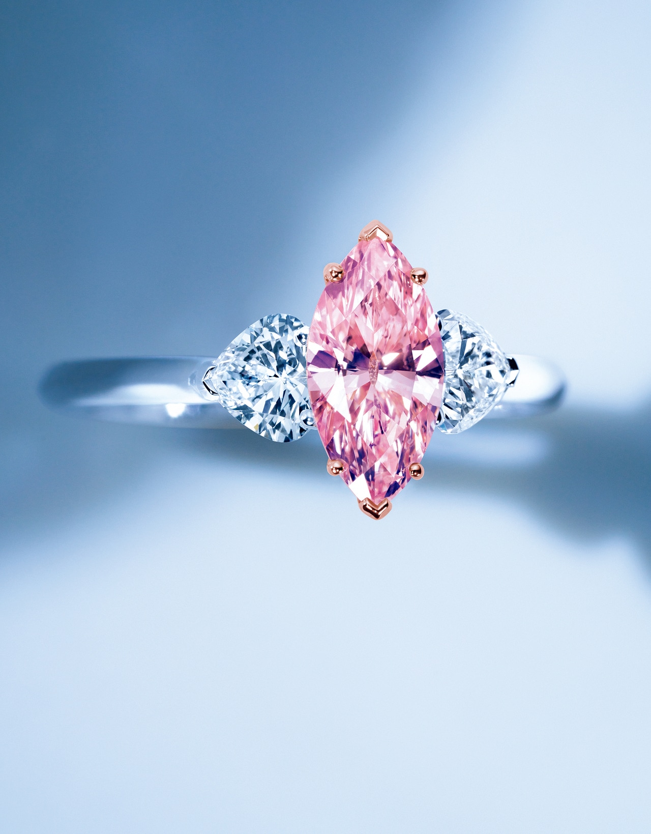 リング「プロミス」（PT×PG×ピンクダイヤモンド（1.07ct）×ホワイトダイヤモンド（トータル0.65ct））価格はお問い合わせ下さい。／グラフ（グラフダイヤモンズジャパン）