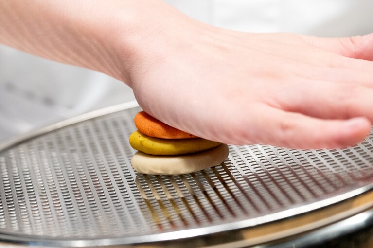 そぼろに仕立てるところ。