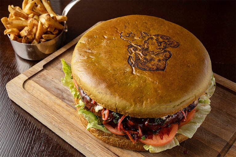 ジャイアント浮世絵抹茶バーガー(パテ 1kg)20,000円　※要3日前予約。